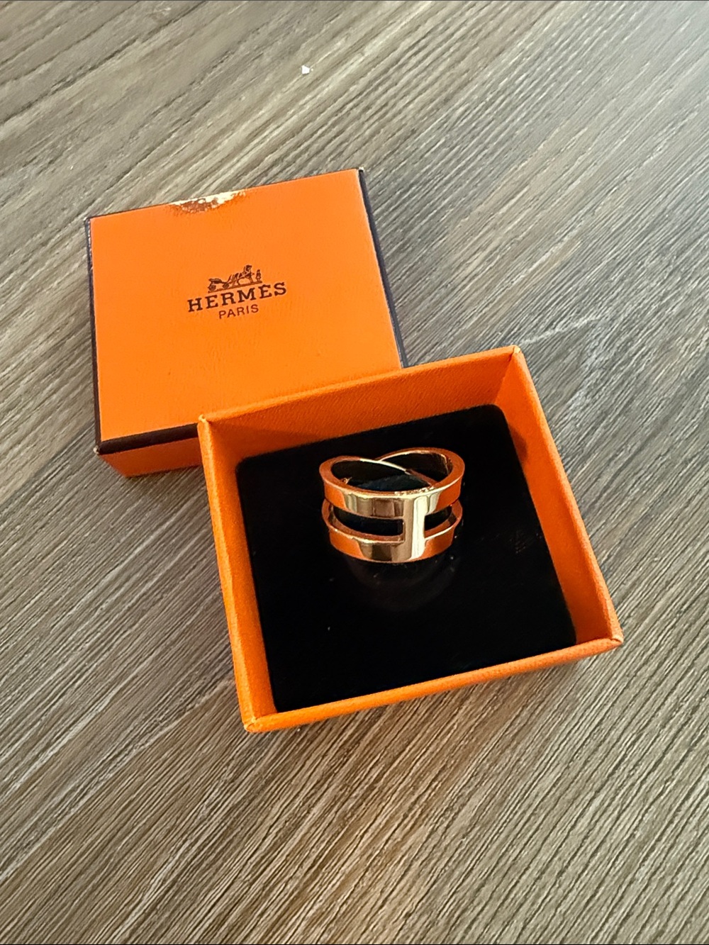 HERMES Paris Ruban Scarf Ring Gold Tone